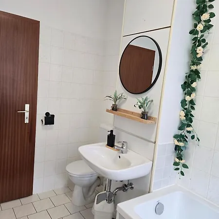 Apartmán 5 Personen, Naehe Bahnhof, Wlan,balkon *