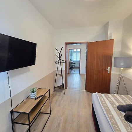 5 Personen, Naehe Bahnhof, Wlan,balkon 아파트 할버슈타트