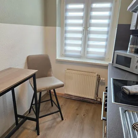 5 Personen, Naehe Bahnhof, Wlan,balkon