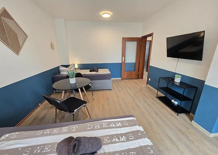 5 Personen, Nähe Bahnhof, Wlan,balkon Halberstadt