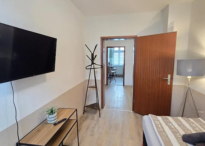 5 Personen, Nähe Bahnhof, Wlan,balkon Apartment Halberstadt