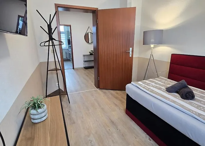 Apartment 5 Personen, Nähe Bahnhof, Wlan,balkon