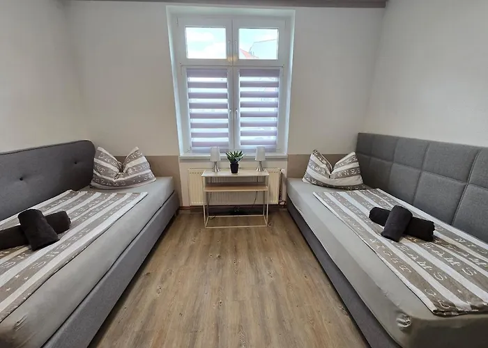 5 Personen, Nähe Bahnhof, Wlan,balkon Halberstadt