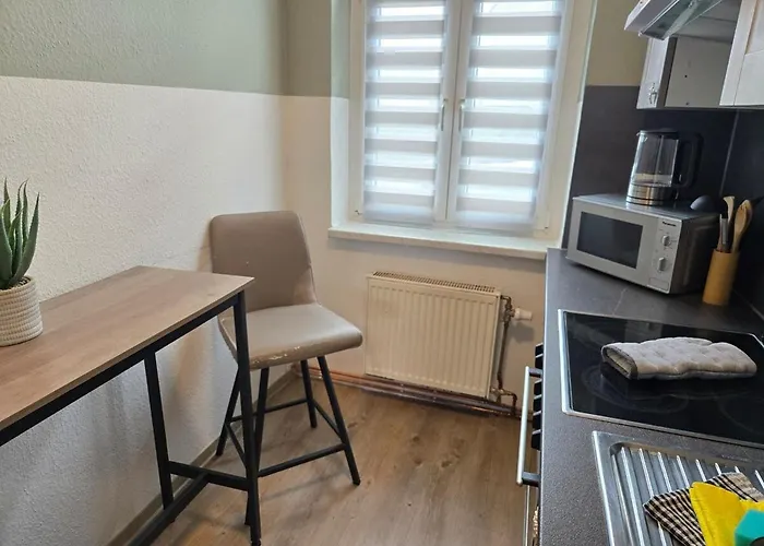 5 Personen, Nähe Bahnhof, Wlan,balkon