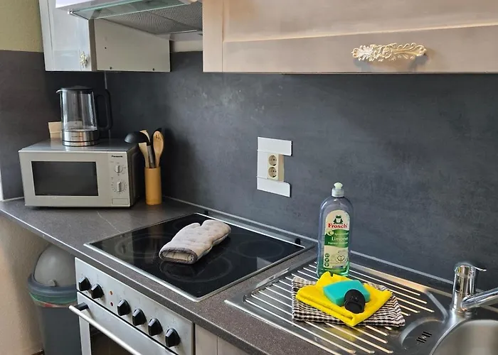 5 Personen, Nähe Bahnhof, Wlan,balkon Apartment Halberstadt